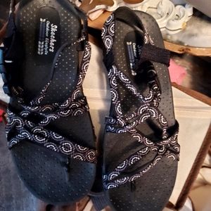 Skeechers sandals